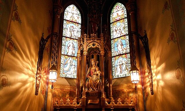 Co to znaczy słowo dewocjonalia?