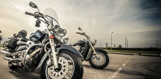 Jaka fryzura na motor?