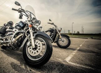 Jaka fryzura na motor?