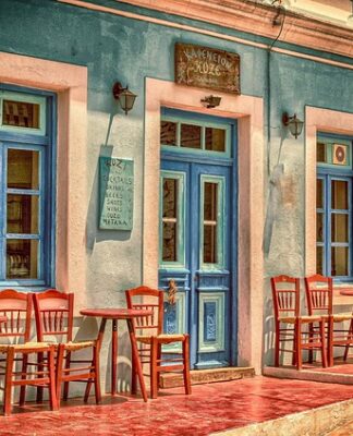 Czym obić krzesła ogrodowe?