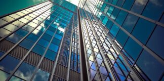 Jak oświetlić elewacje?